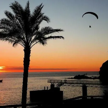 Sunset Sea Breeze Gasthof