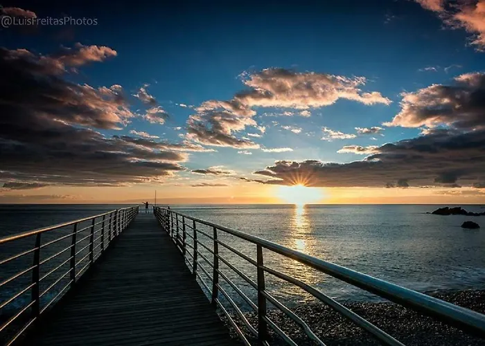 Sunset Sea Breeze 招待所