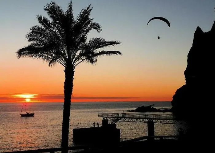 Sunset Sea Breeze 招待所